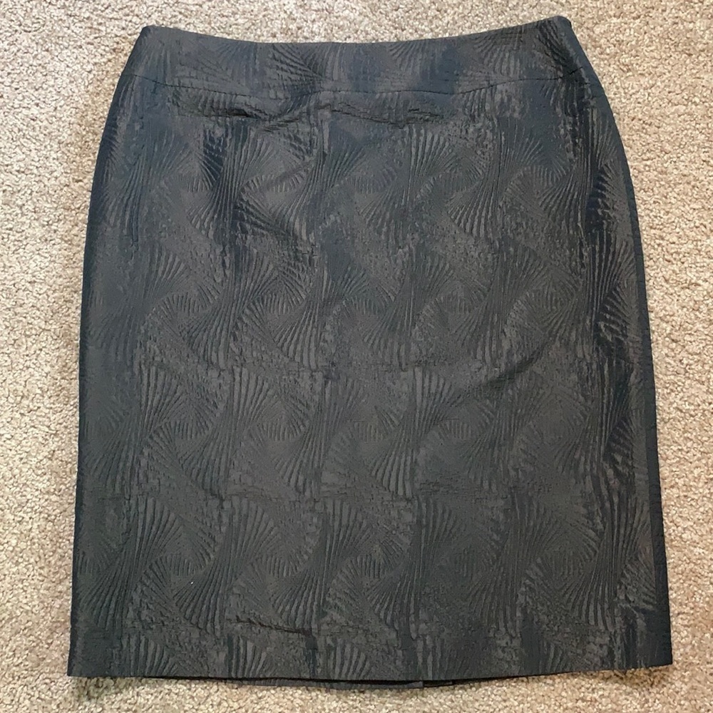 Women’s Albert Nipon textured skirt Size 14 beauty
